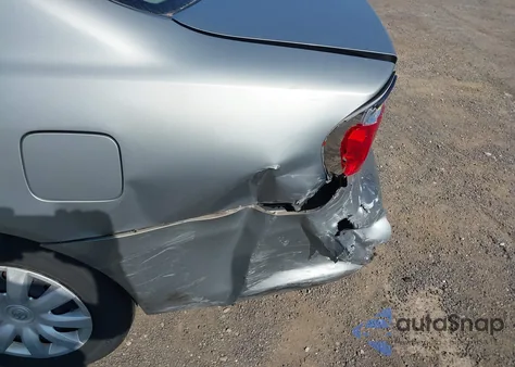 2005 Toyota Camry Le из США, поврежденный, VIN 4T1BE32K55U572753